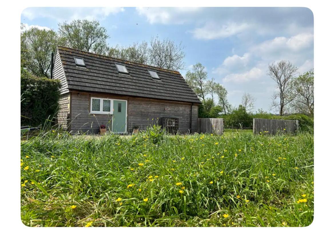 The Perfect Getaway Villa Bristol Exterior photo
